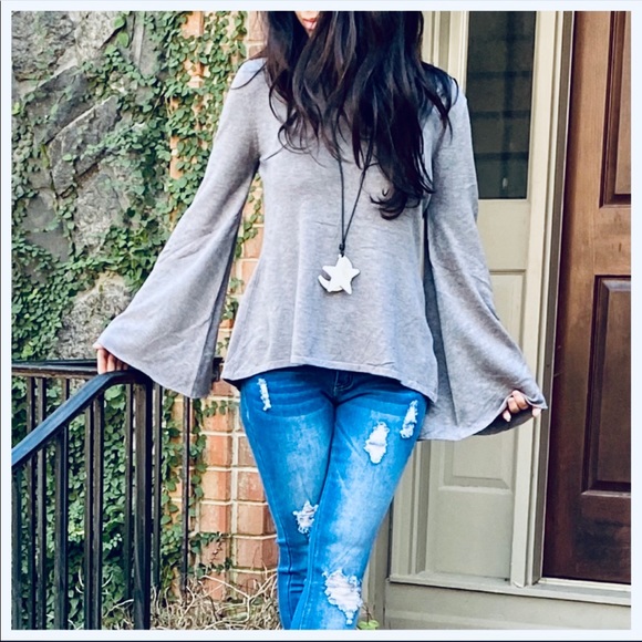 ✨PARIS✨Beautiful Bell Sleeves Tie Back Sweater - Picture 2 of 7